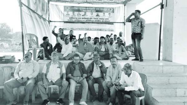 वन कर्मियों की हड़ताल का तीसरा दिन, दफ्तरों में काम ठप