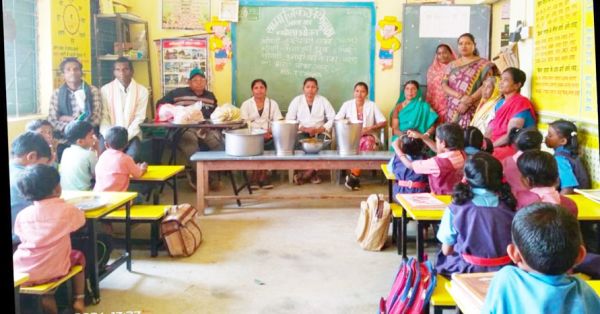 भाजपा सरकार बच्चों की पौष्टिक खुराक बढ़ाने न्योता भोज का  कर रही आयोजन-बलजीत