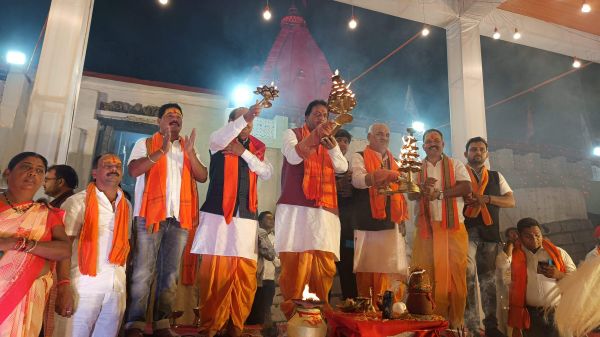 सिरपुर महोत्सव, अंतिम दिन गंगा आरती में सांसद  चुन्नीलाल हुए शामिल