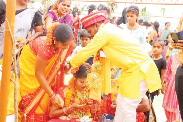 मुख्यमंत्री कन्या विवाह: 175 जोड़े हुए एक-दूजे के, पारंपरिक रिवाजों से शादी