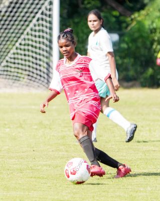 बीजापुर की बिंदु का चयन भारतीय  महिला फुटबॉल लीग में