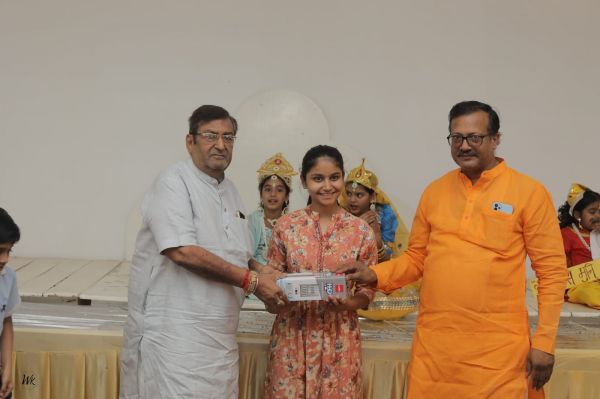 महावीर जन्म महोत्सव प्रभात फेरी के साथ शुरू