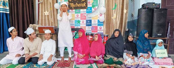 नाटक, नृत्य और कव्वाली के साथ विद्यार्थियों ने मनाई ईद