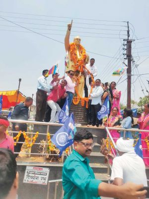 जय भीम के नारों से गूंजा बीजापुर, अंबेडकर जयंती पर निकाली बाइक रैली
