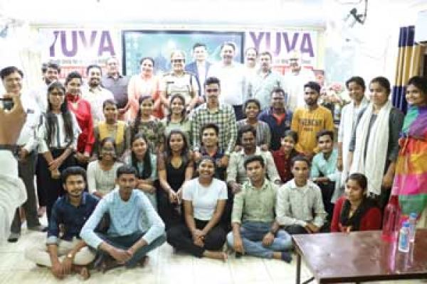 युवा संस्था में ईद मिलन, जीएसटी आयुक्त कंप्यूटर देंगे