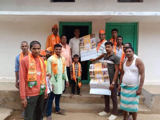 भाजपा का चुनाव प्रचार तेज, कार्यकर्ता पहुंच रहे डोर टू डोर
