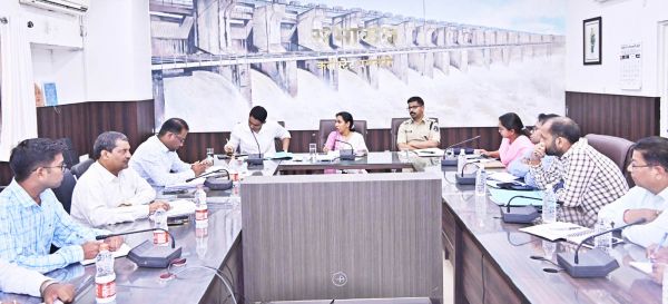 गंगरेल बांध में सुविधाओं के विस्तार के लिए बैठक