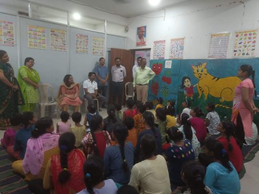 महिला बाल विकास विभाग  की सचिव ने बालिका गृह  का किया निरीक्षण