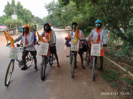 विश्व कल्याण के लिए 4 युवाओं की उमरकोट से केदारनाथ साइकिल यात्रा