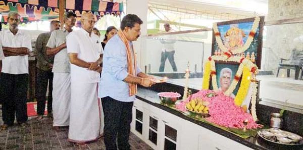 उप-मुख्यमंत्री शर्मा ने तमिलनाडु पहुंचकर आईजी सुंदरराज के पिता को दी श्रद्धांजलि