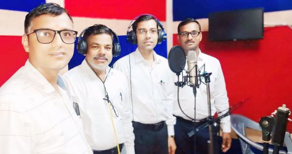 जगदीश हीरा साहू की टीम ने की स्कूल प्रवेश गीत की रिकॉर्डिंग