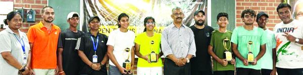 भवन्स आरके सारडा विद्या मंदिर अंडर 17 टेनिस टूर्नामेंट में विहार और मनस्वी विजेता