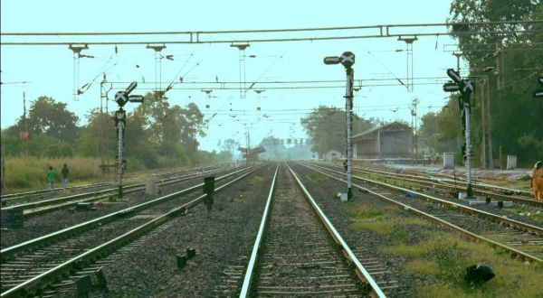झारसुगुड़ा-बिलासपुर-रायपुर-नागपुर  के बीच कवच सुरक्षा में दौड़ेगी ट्रेने