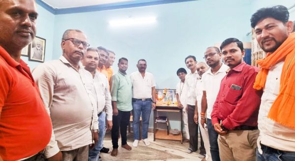 भाजपाइयों ने मनाई डॉ. श्यामा प्रसाद मुखर्जी की जयंती