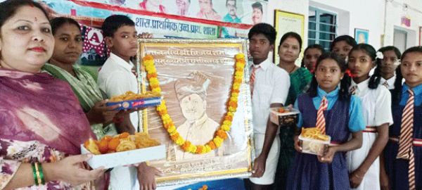 बालकैबिनेट ने मनाया उपमुख्यमंत्री शर्मा का जन्मदिन
