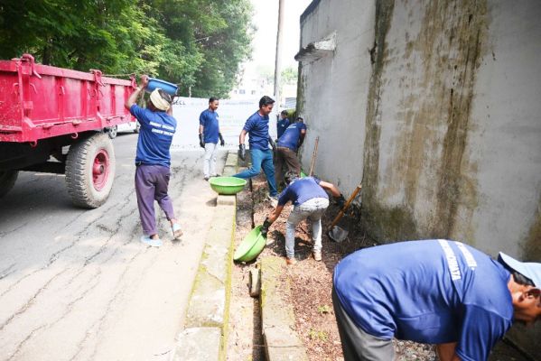 ‘स्वच्छता ही सेवा’ अभियान  में बढ़-चढक़र भाग ले रहे एसईसीएल कर्मी