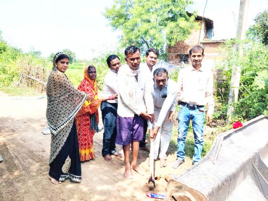 भेंडसर से भखारा मार्ग निर्माण का भूमिपूजन